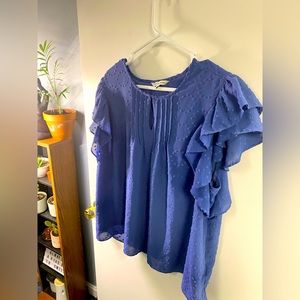 Blue blouse with ruffle sleeves and textured pattern